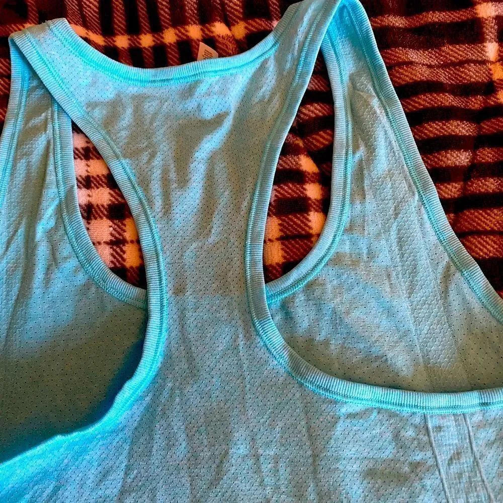 Under Armour Threadborne Racerback Tank Top - Picture 8 of 9